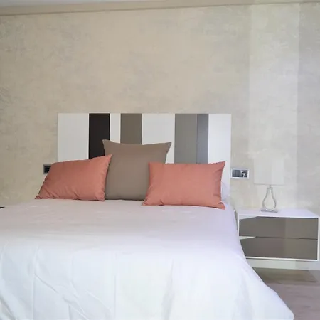 Vivienda Completa Junto Plaza Del Oeste *